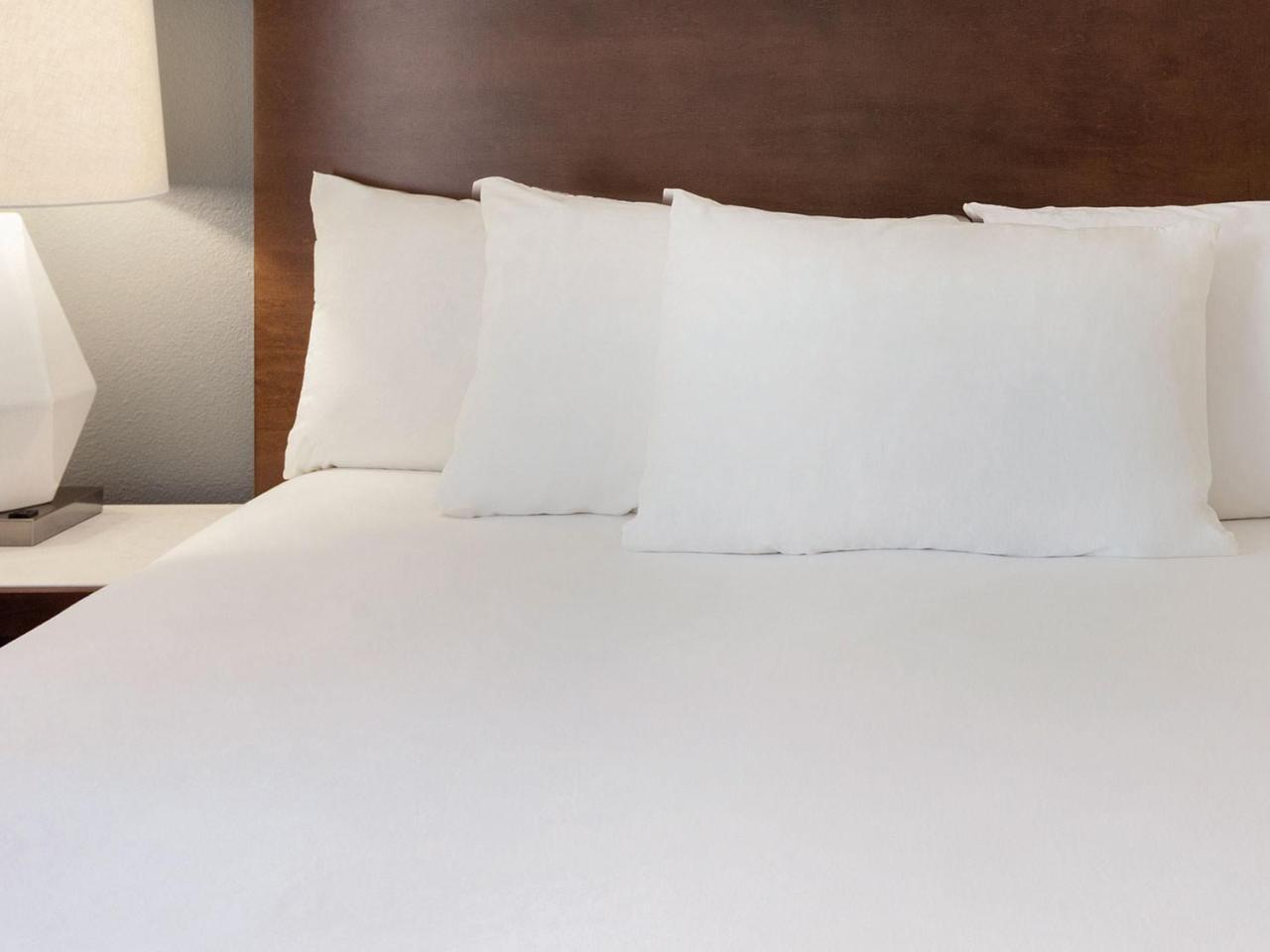Radisson Hotel Bismarck Esterno foto